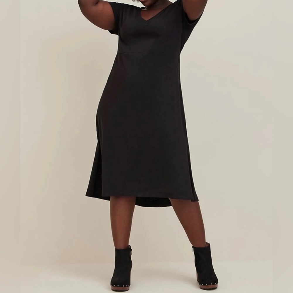 New with tags Torrid plus size black midi dress size 2